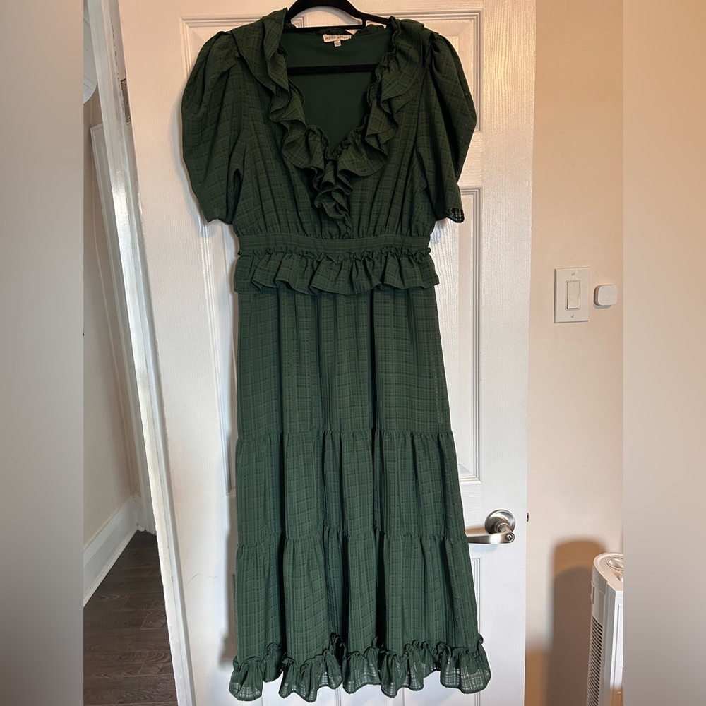 Moon River Forest Green Ruffle Maxi dress, large